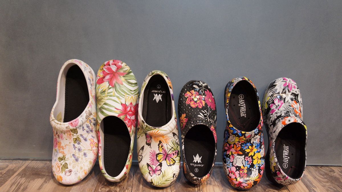 clogs