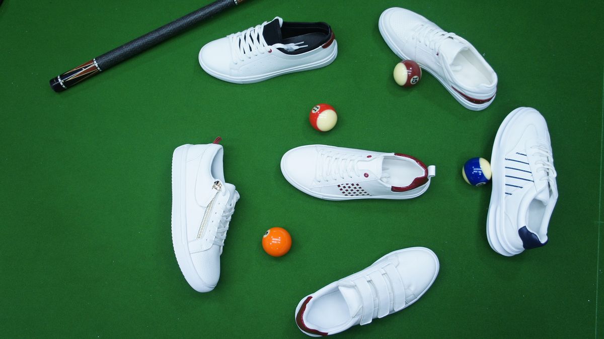 sneakers